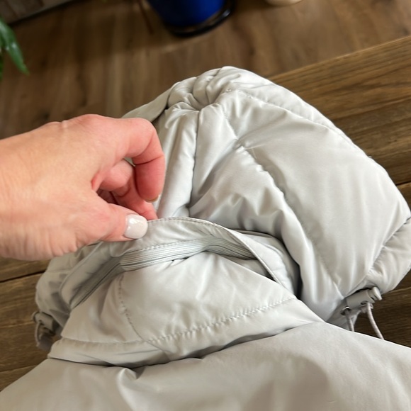 Cloudveil Down Jacket - Picture 15 of 16